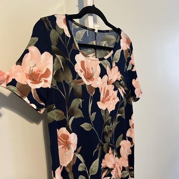 Pinkblush Floral Short Sleeve Maxi Dress - Picture 2 of 5